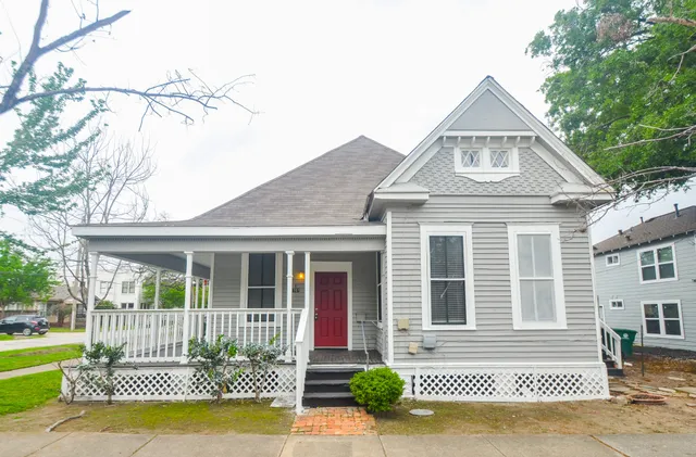 $1,550 | 1707 Sabine Street, Houston, TX 77007