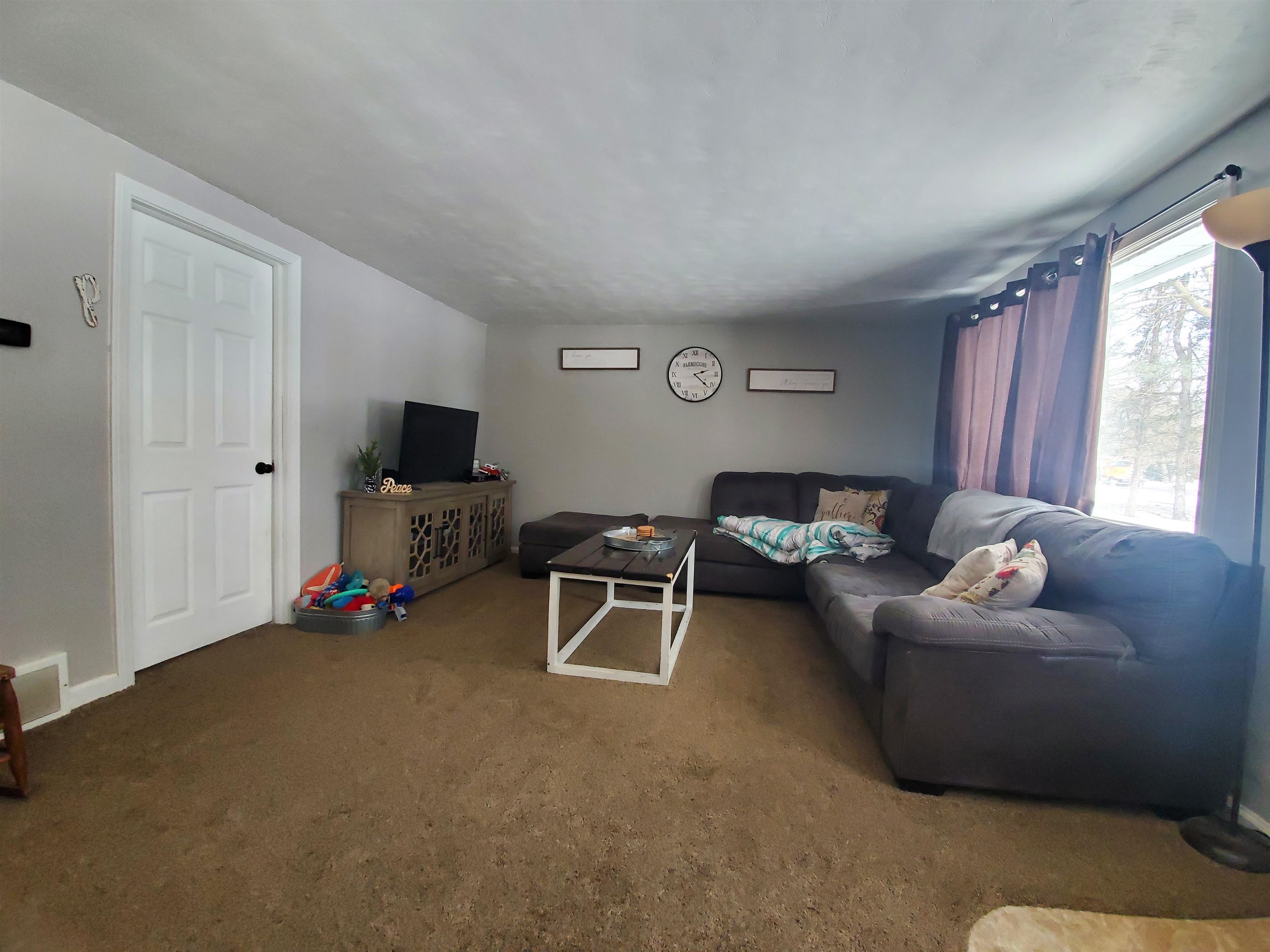 4703 State Alma, MI 48801 - Photo 13 of 16 1897057-12.JPG