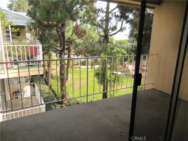 $4,200 | 101 Scholz Plaza, Unit 35, Newport Beach, CA 92663