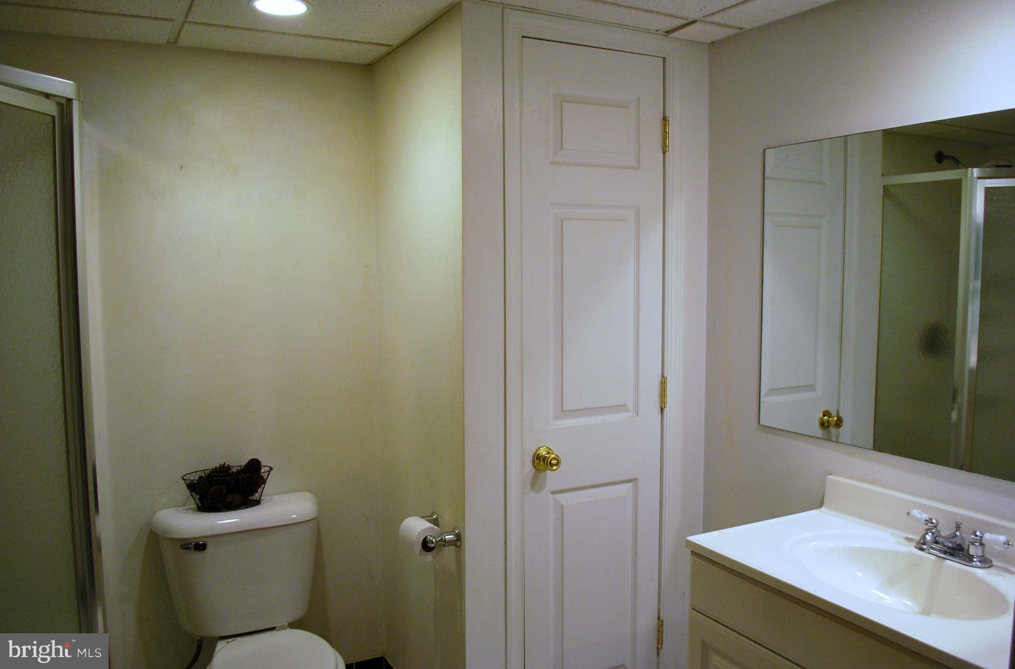 13483 Reed Road Thurmont, MD 21788 - Photo 13 of 17 Bath