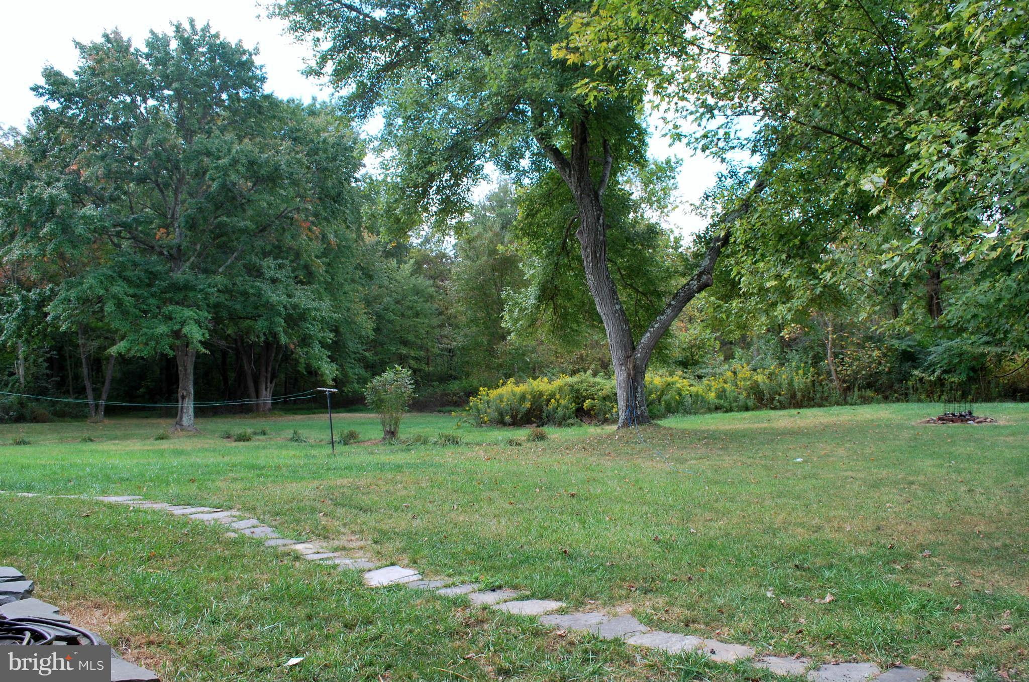 13483 Reed Road Thurmont, MD 21788 - Photo 4 of 17 Exterior (Rear)