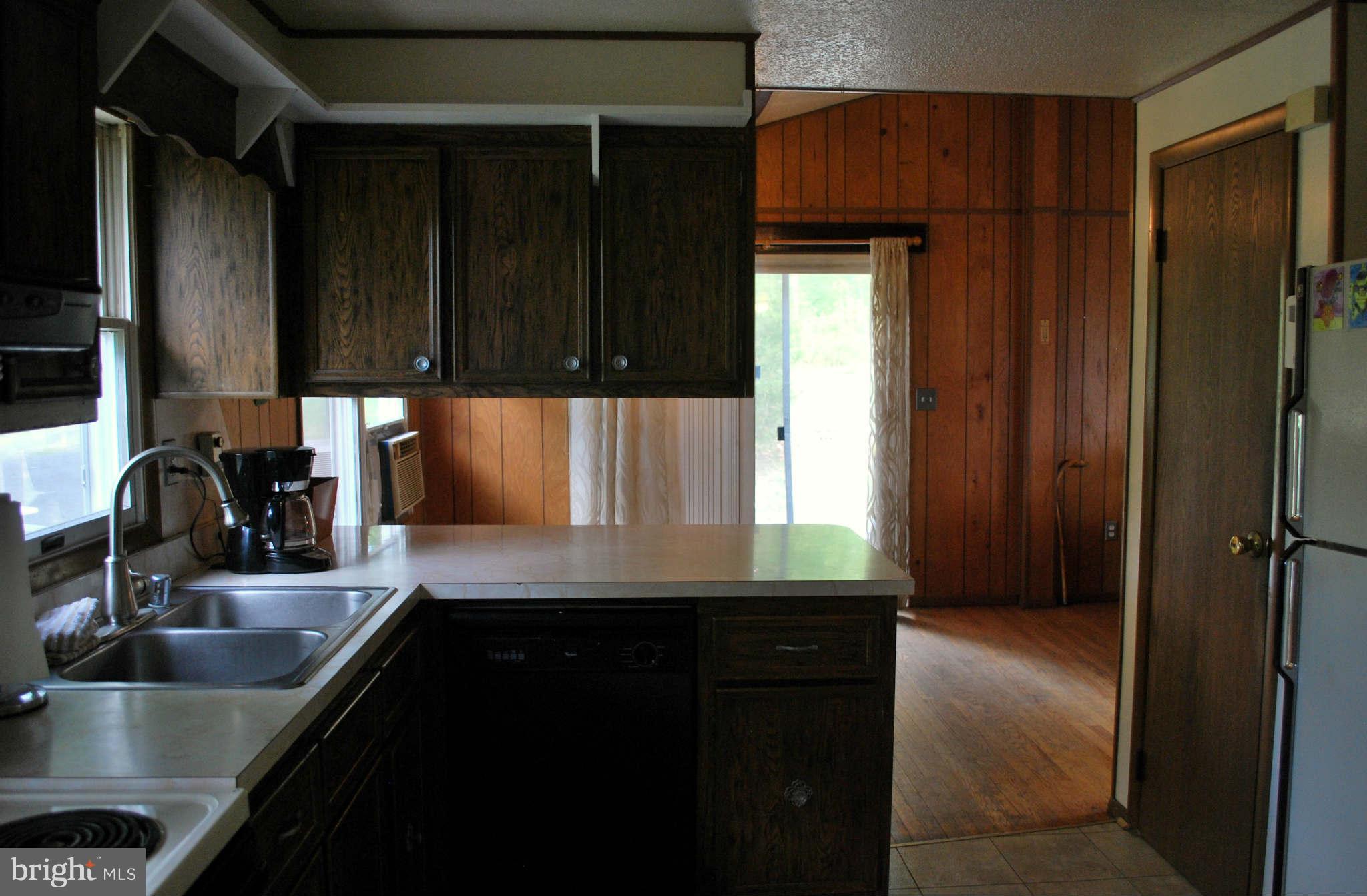 13483 Reed Road Thurmont, MD 21788 - Photo 7 of 17 Kitchen