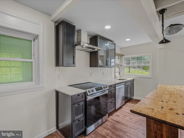 $264,000 | 151 South Laurel Avenue, Berkeley Springs, WV 25411