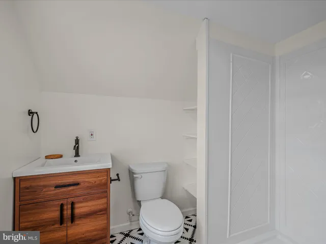 $264,000 | 151 South Laurel Avenue, Berkeley Springs, WV 25411