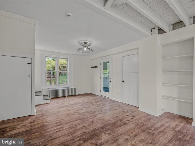 $264,000 | 151 South Laurel Avenue, Berkeley Springs, WV 25411