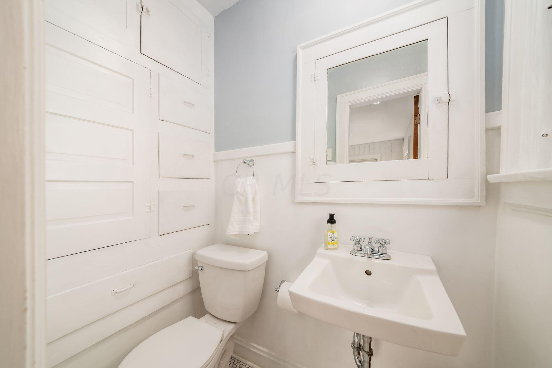 198 East Torrence Road Columbus, OH 43214 - Photo 31 of 62 023_8b_L 198 E Torrence Rd068