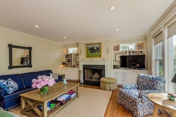 12 Churchill Road Marblehead, MA 01945 - Photo 9 of 27