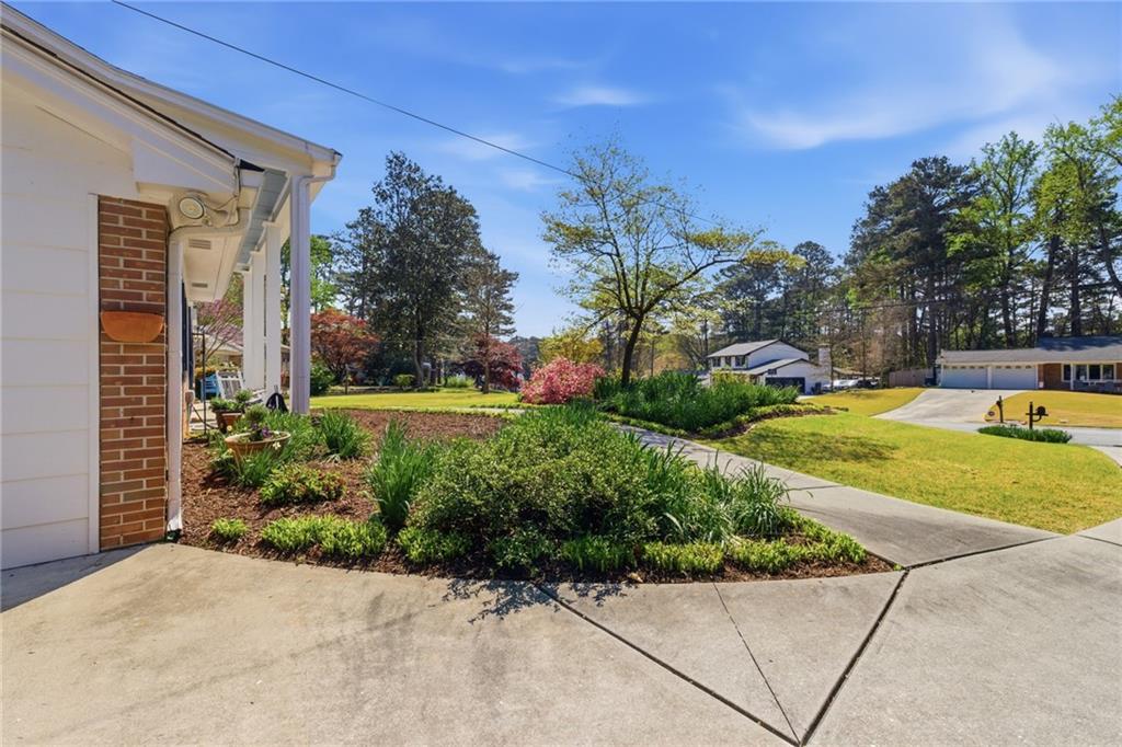 1924 Queens Way Atlanta, GA 30341 - Photo 66 of 88