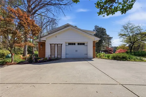 $799,000 | 1924 Queens Way, Atlanta, GA 30341