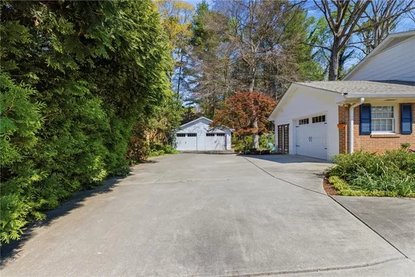 $799,000 | 1924 Queens Way, Atlanta, GA 30341