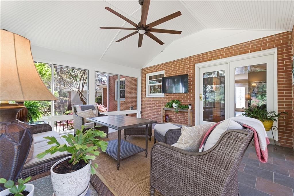 1924 Queens Way Atlanta, GA 30341 - Photo 10 of 71