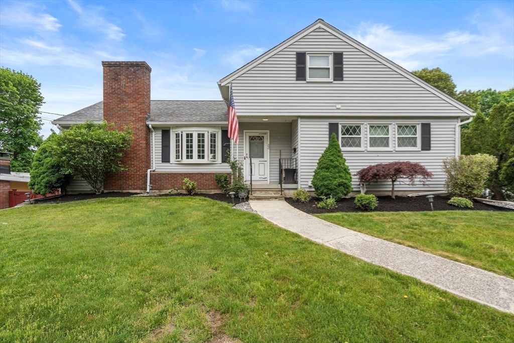 32 Oak Street Stoneham, MA 02180 - Photo 1 of 23