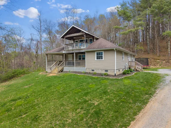 $399,950 | 10071 Fortune Ridge Road, Bent Mountain, VA 24059