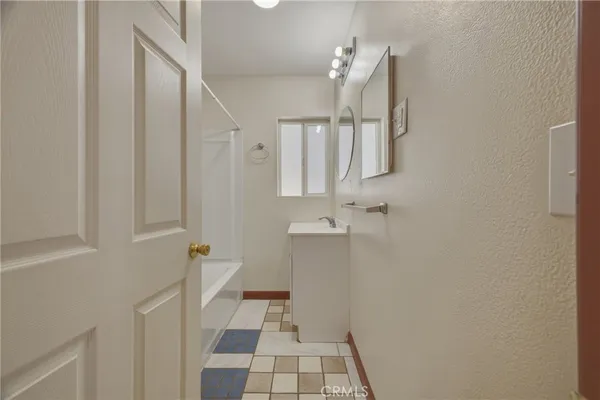 $755,000 | 13407 Kagel Canyon Road, Sylmar, CA 91342