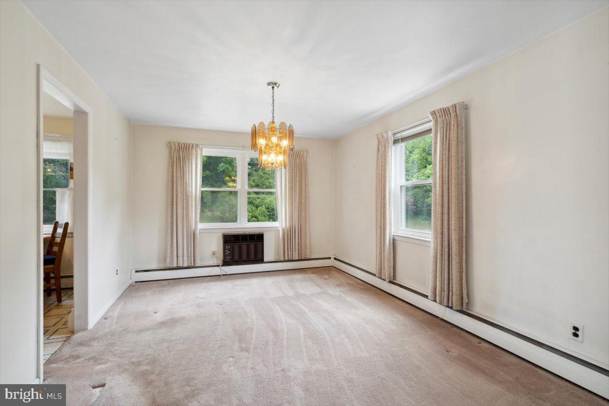 13 Chetwynd Road Paoli, PA 19301 - Photo 4 of 15 Dining Room