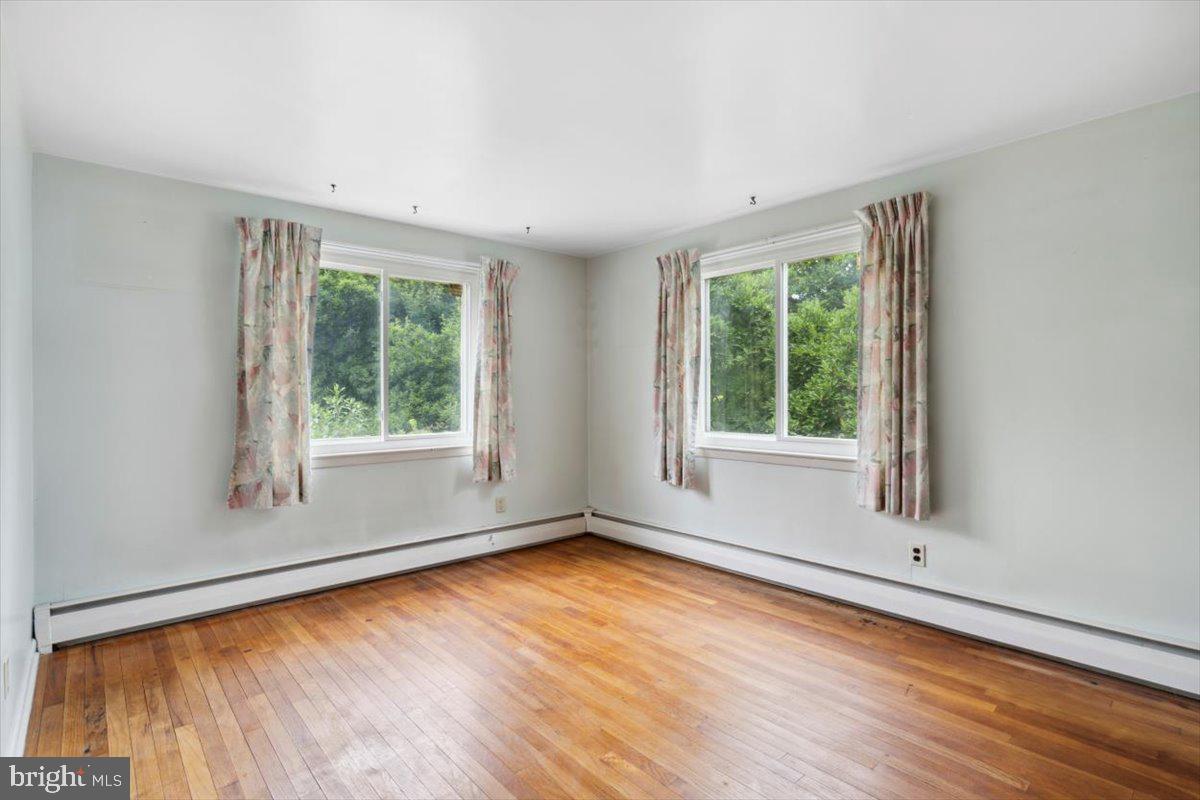 13 Chetwynd Road Paoli, PA 19301 - Photo 6 of 15 Second Bedroom