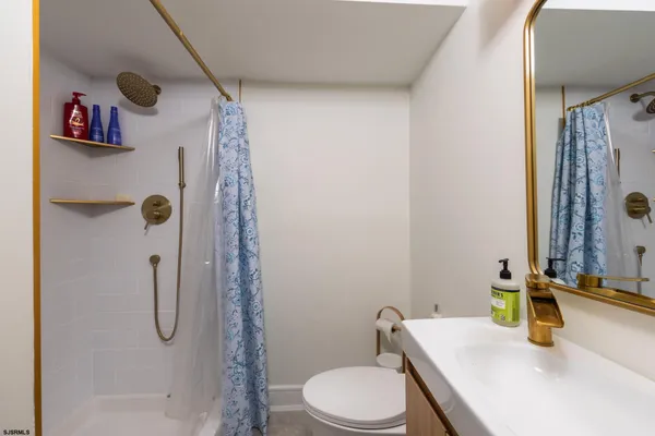 $1,850,000 | 5224 Bay Avenue, Ocean City, NJ 08226