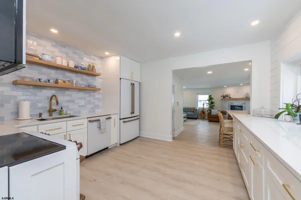 $1,850,000 | 5224 Bay Avenue, Ocean City, NJ 08226