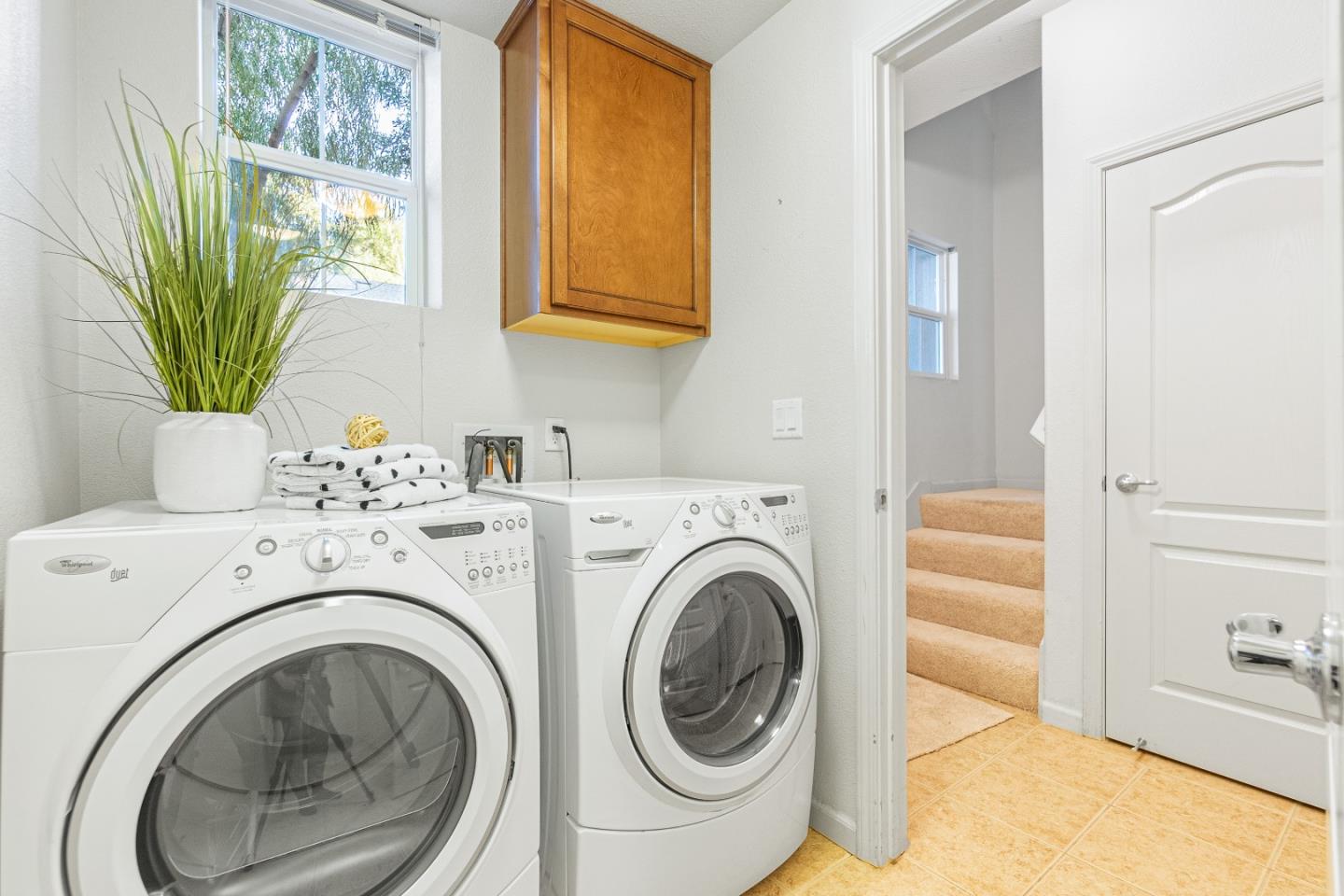 2197 Beech Circle San Jose, CA 95131 - Photo 26 of 32 a utility room with dryer and washer