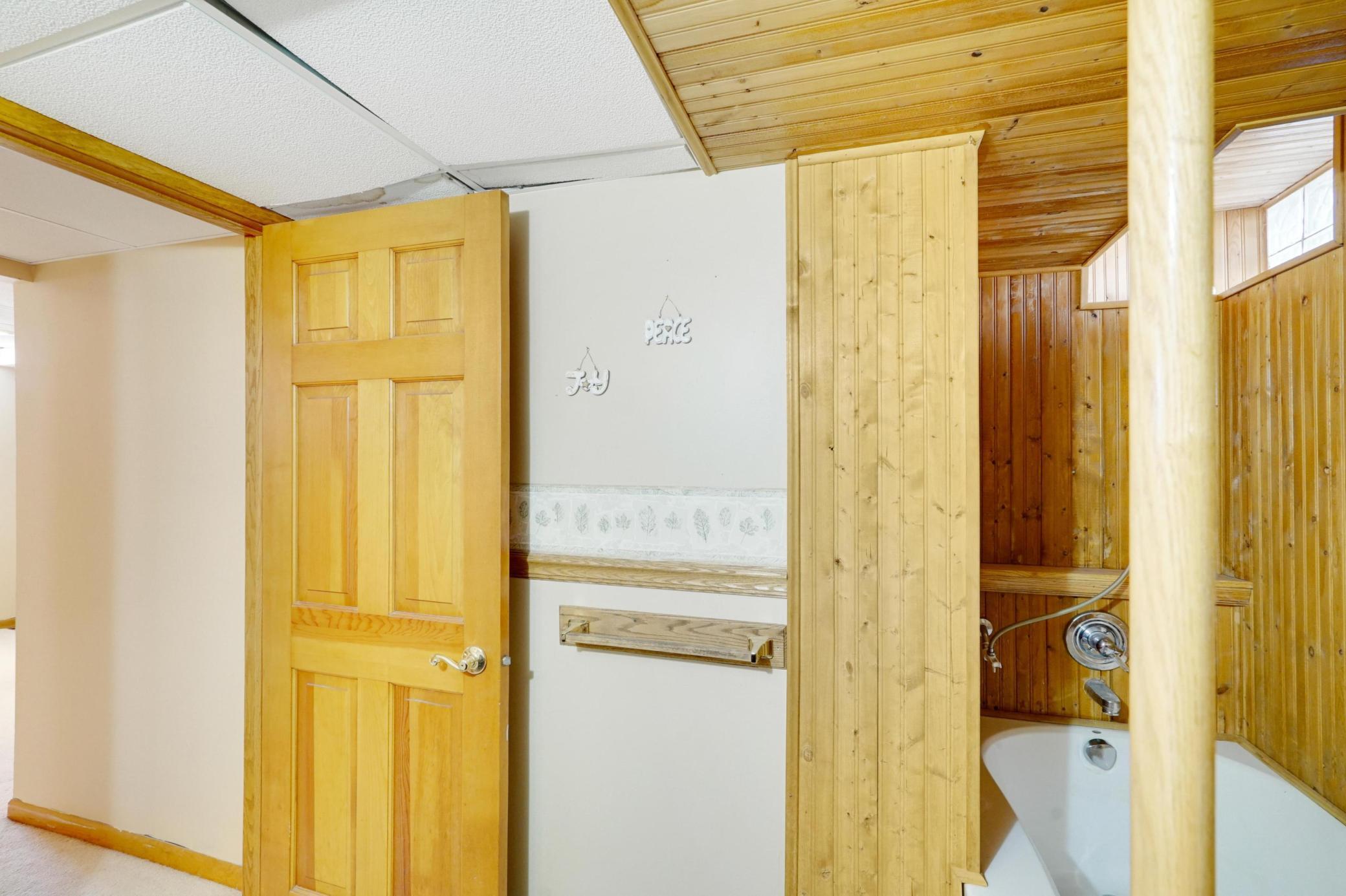 716 Rice Street Faribault, MN 55021 - Photo 22 of 29
