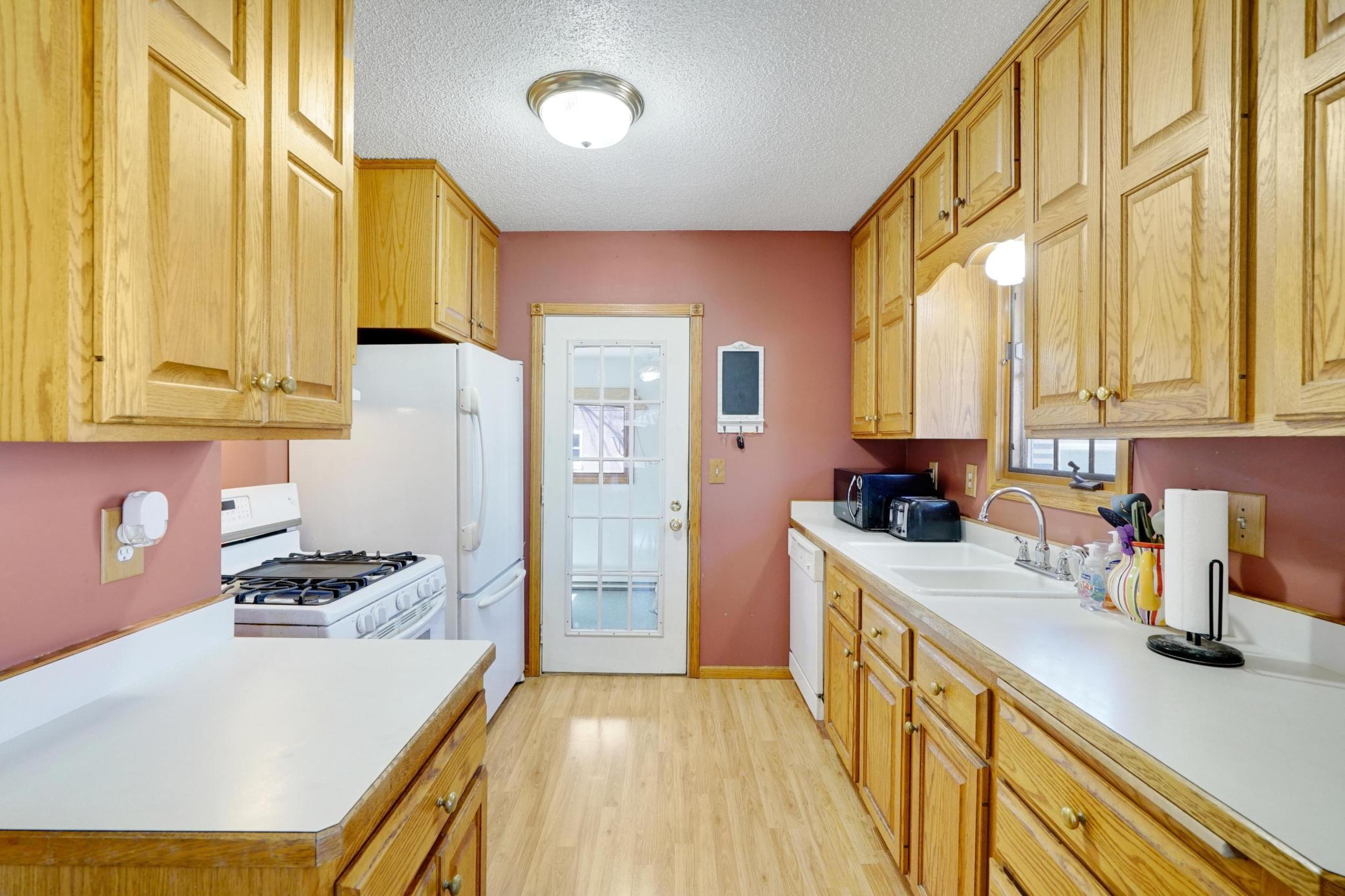 716 Rice Street Faribault, MN 55021 - Photo 10 of 29