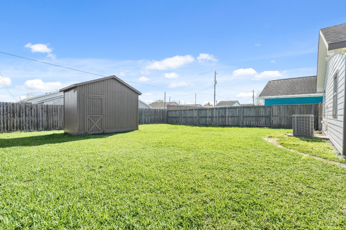 3003 Florida Street Dickinson, TX 77539 - Photo 16 of 18