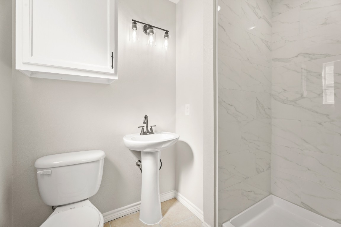 3003 Florida Street Dickinson, TX 77539 - Photo 10 of 18