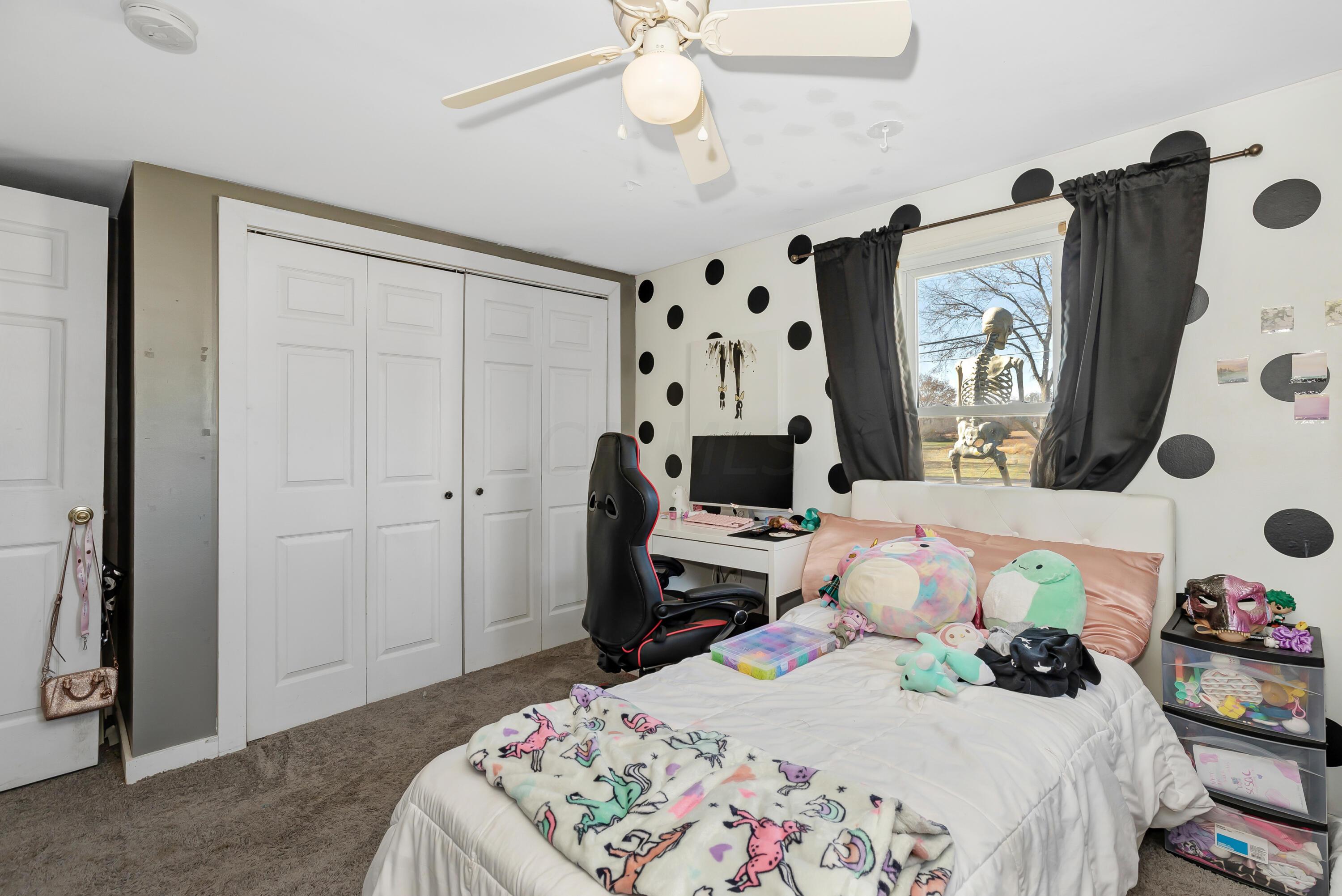 320 County Line Road Hopewell, OH 43746 - Photo 17 of 29 11-BedroomOne