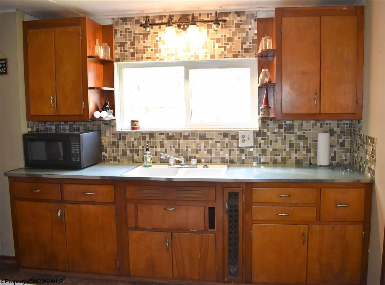 31 Davis Heights Road Maidsville, WV 26541 - Photo 12 of 19 Gallery Image 12