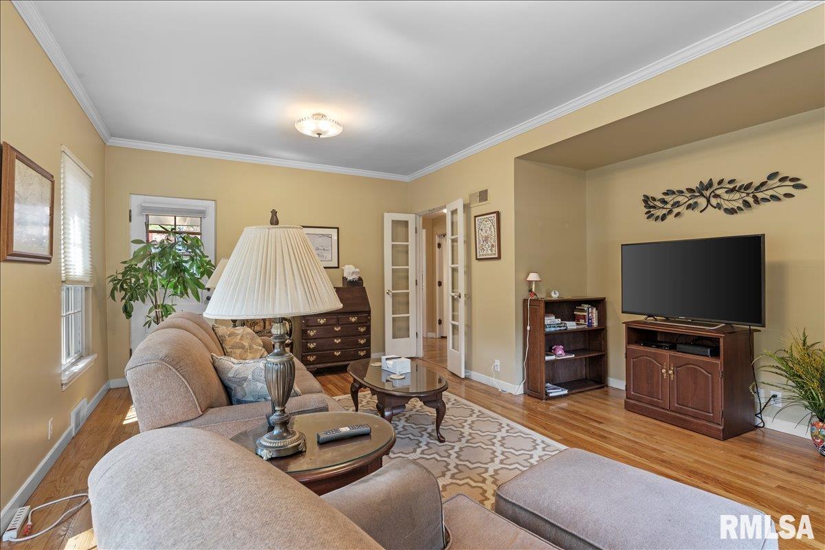 1949 Bates Avenue Springfield, IL 62704 - Photo 17 of 45