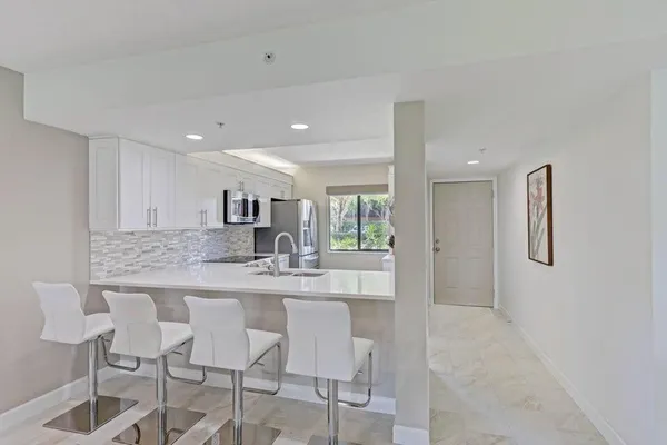 $599,000 | 901 Seafarer Circle, Unit 105, Jupiter, FL 33477