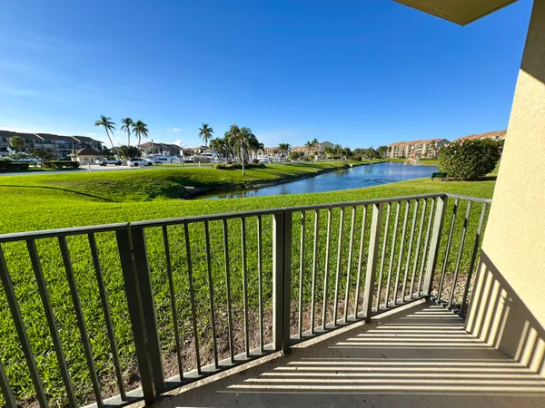 $599,000 | 901 Seafarer Circle, Unit 105, Jupiter, FL 33477