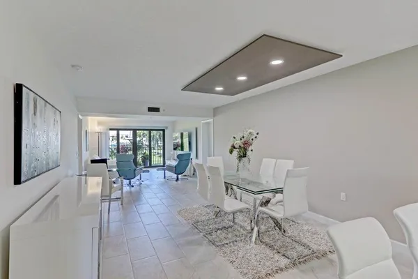 $599,000 | 901 Seafarer Circle, Unit 105, Jupiter, FL 33477