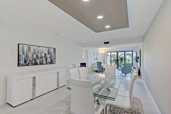 $599,000 | 901 Seafarer Circle, Unit 105, Jupiter, FL 33477