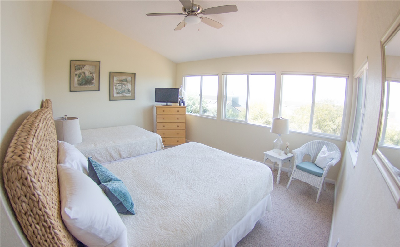1740 Aldersgate Road Encinitas, CA 92024 - Photo 4 of 25