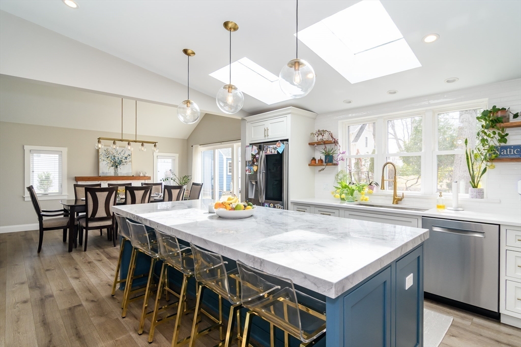 48 Wethersfield Road Natick, MA 01760 - Photo 4 of 33