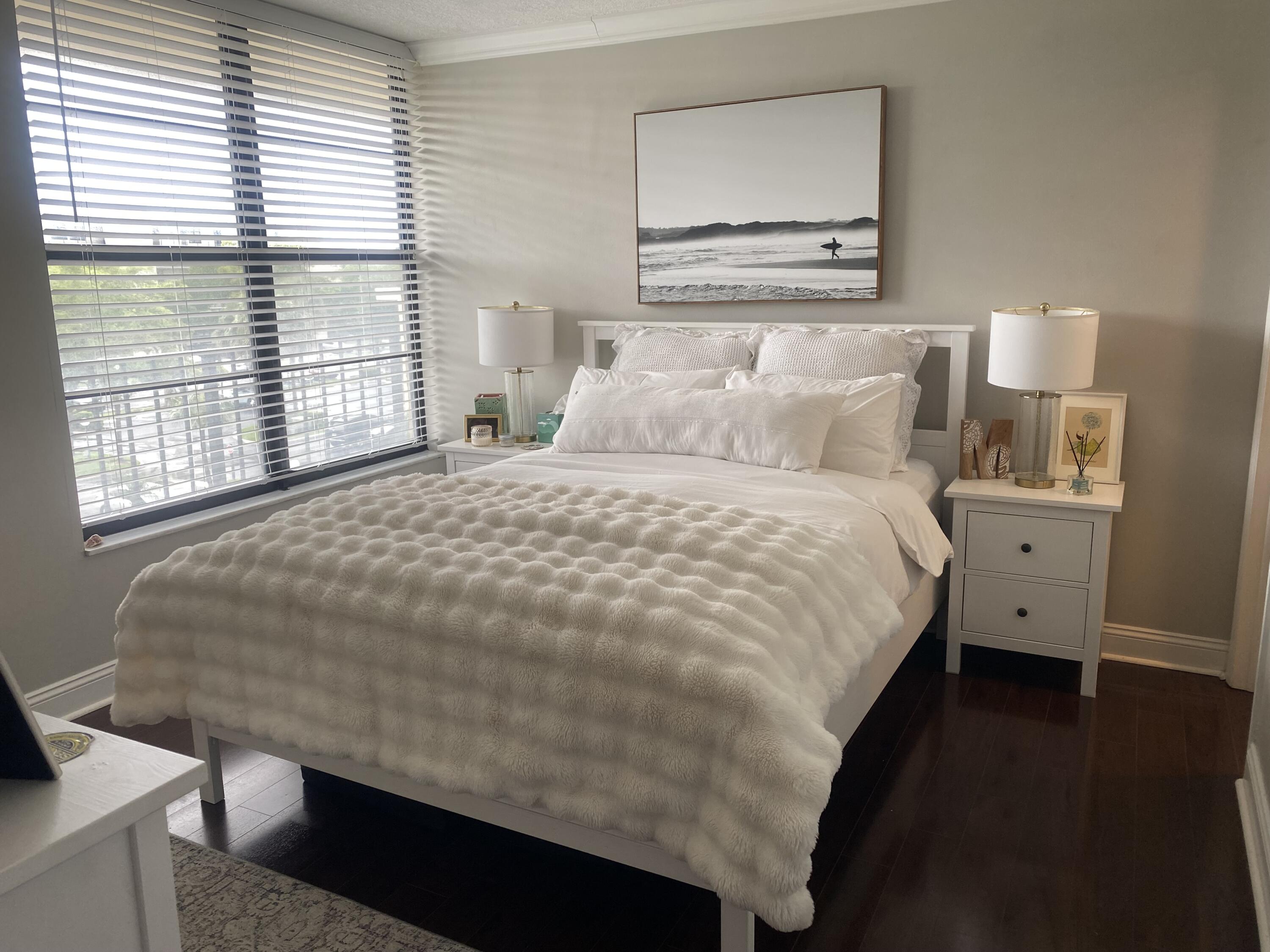 9 Royal Palm Way, Unit 403 Boca Raton, FL 33432 - Photo 13 of 24 2nd Bedroom