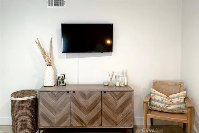 $2,700 | 31554 Agoura Road, Unit 3, Westlake Village, CA 91361