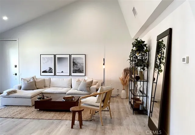 $2,700 | 31554 Agoura Road, Unit 3, Westlake Village, CA 91361