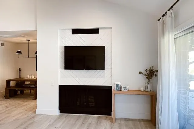 $2,700 | 31554 Agoura Road, Unit 3, Westlake Village, CA 91361