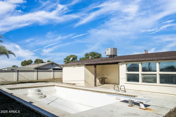 a view of a house with sitting area