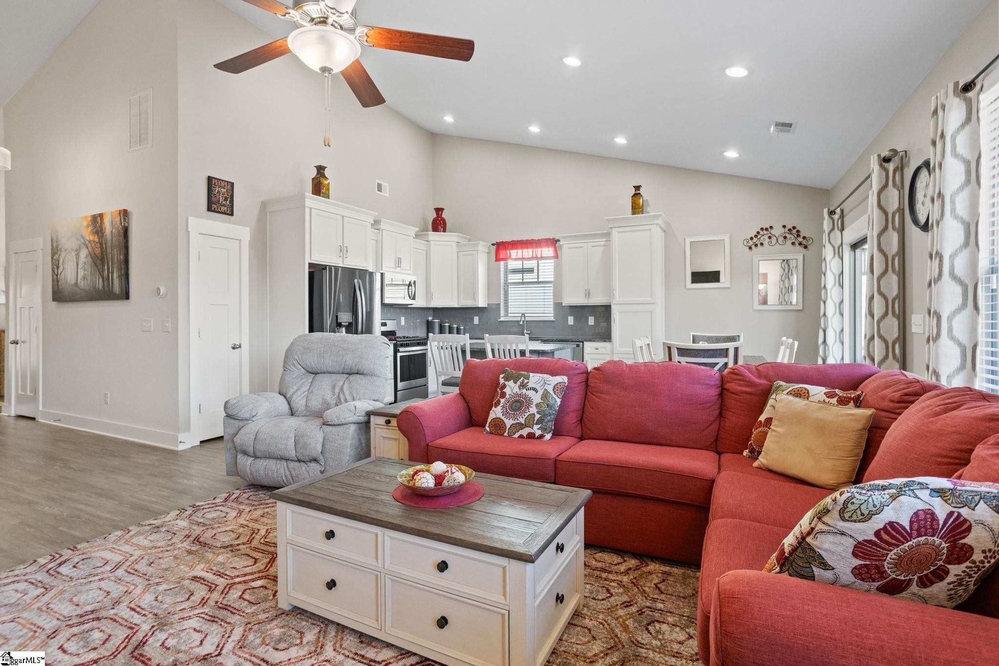 111 Ravencrest Court Simpsonville, SC 29680 - Photo 7 of 31