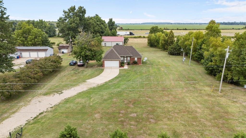 13854 Highway 70 Proctor, AR 72376 - Photo 31 of 31 a view of a yard with plants