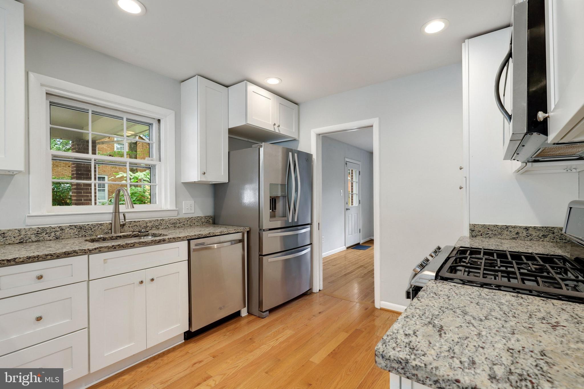 5803 Ogden Road Bethesda, MD 20816 - Photo 12 of 51