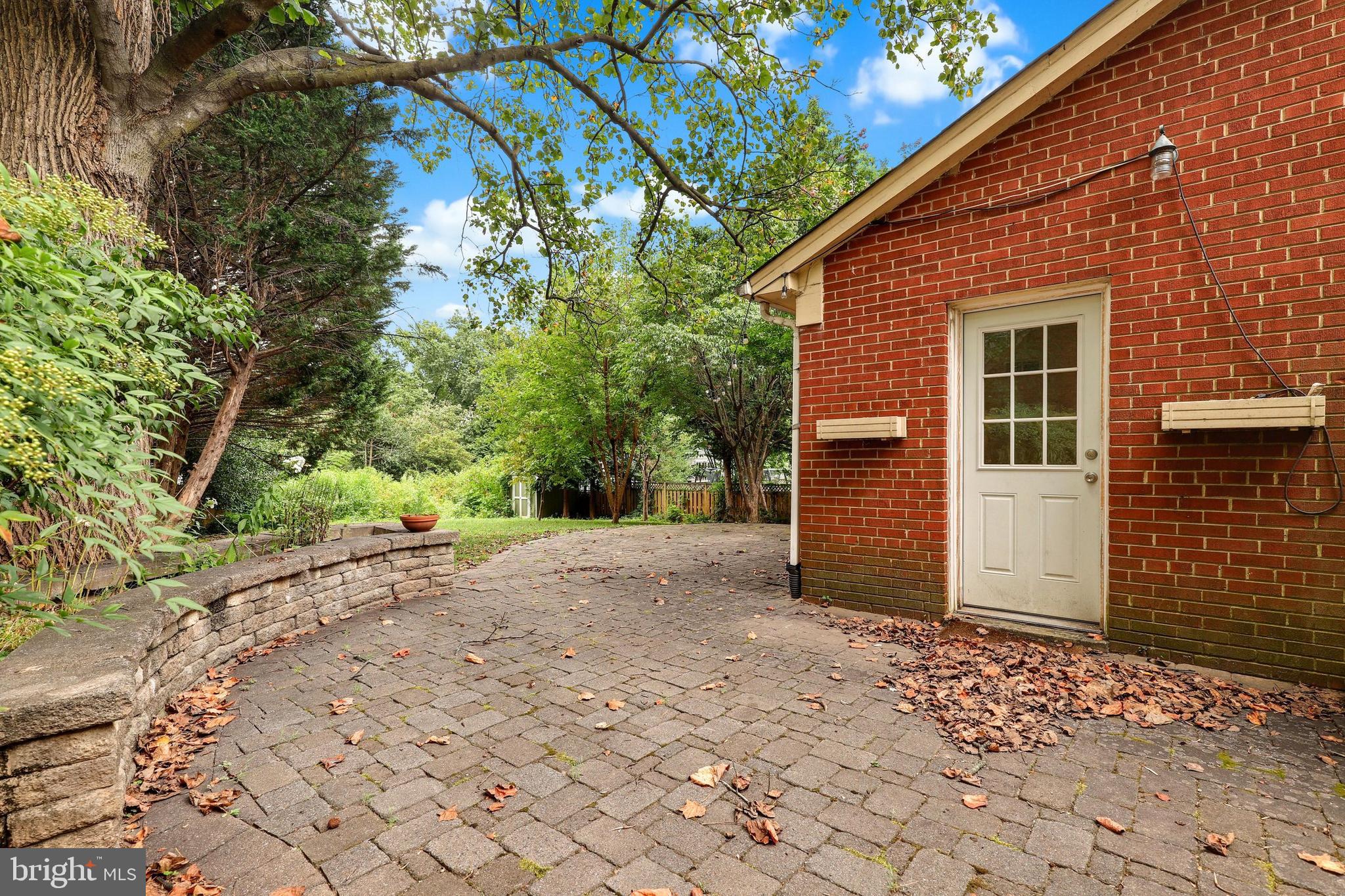 5803 Ogden Road Bethesda, MD 20816 - Photo 35 of 51