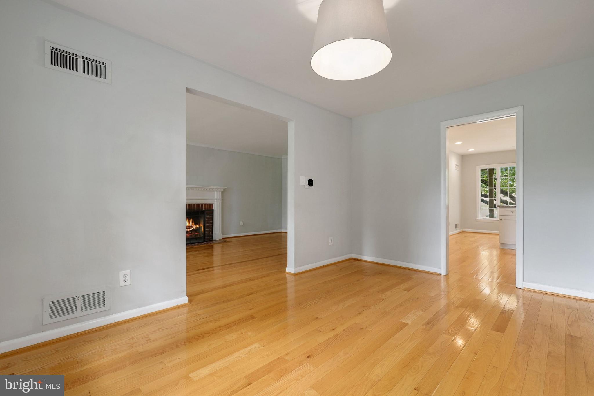 5803 Ogden Road Bethesda, MD 20816 - Photo 9 of 51