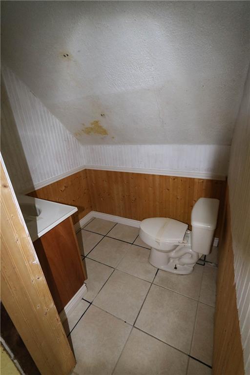 117 Chicora Road Butler, PA 16001 - Photo 14 of 18 Part of full bath