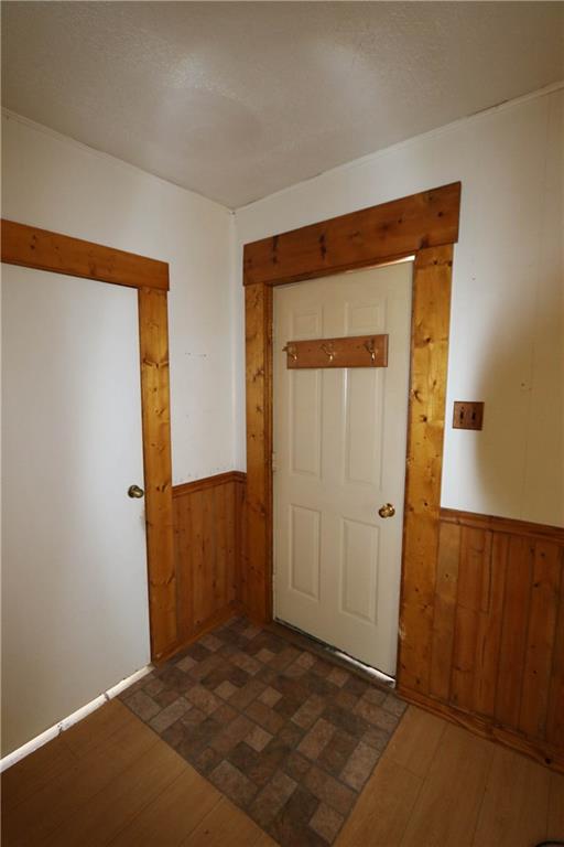 117 Chicora Road Butler, PA 16001 - Photo 3 of 18 Entry/Foyer