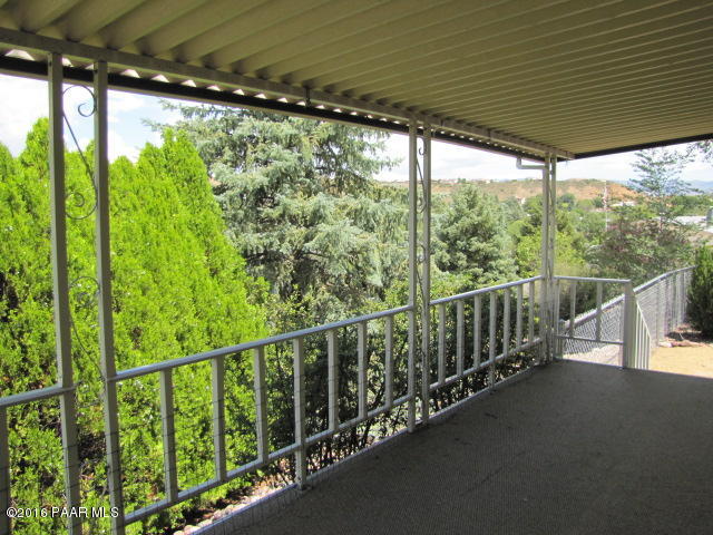 10249 Black Angus Road Dewey, AZ 86327 - Photo 32 of 39 Covered patio