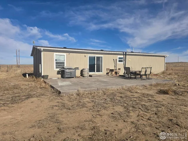 a view of a house with a outdoor space